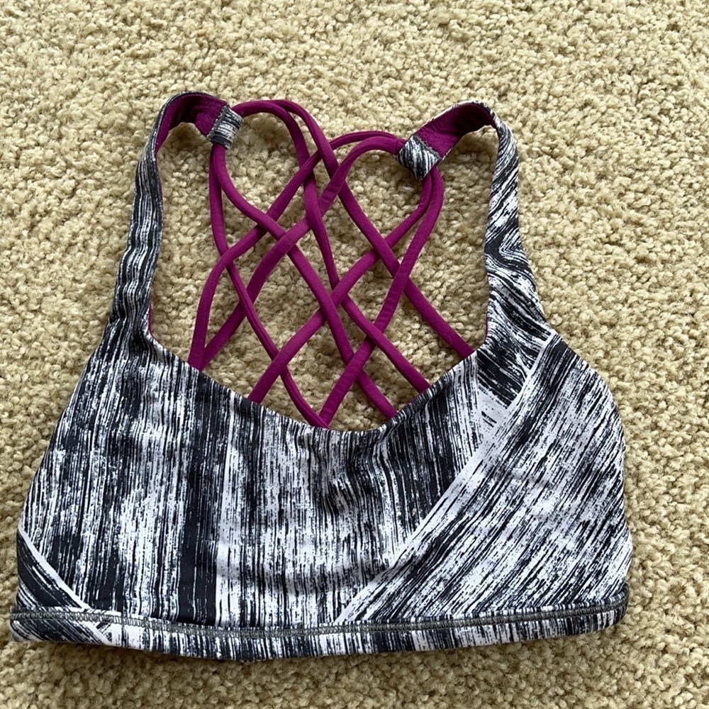 Lulu lemon sports bra